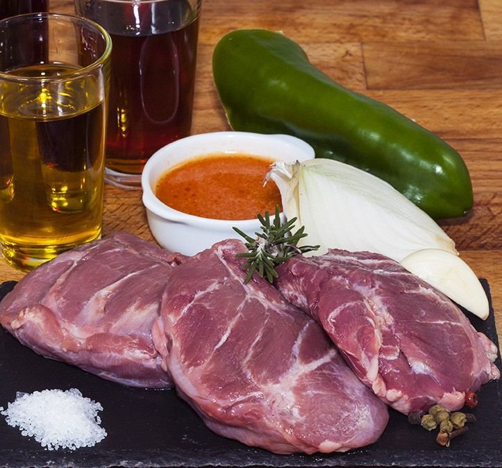 Ingredientes para el guiso de carrillleras de cerdo